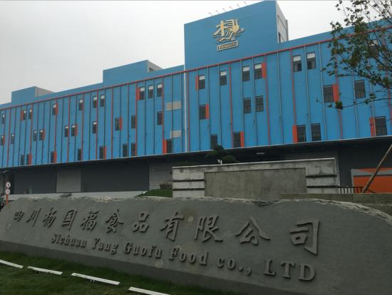 探鹿与赫筑高层考察杨国福工厂 共探餐饮供应链与品牌升级新路径